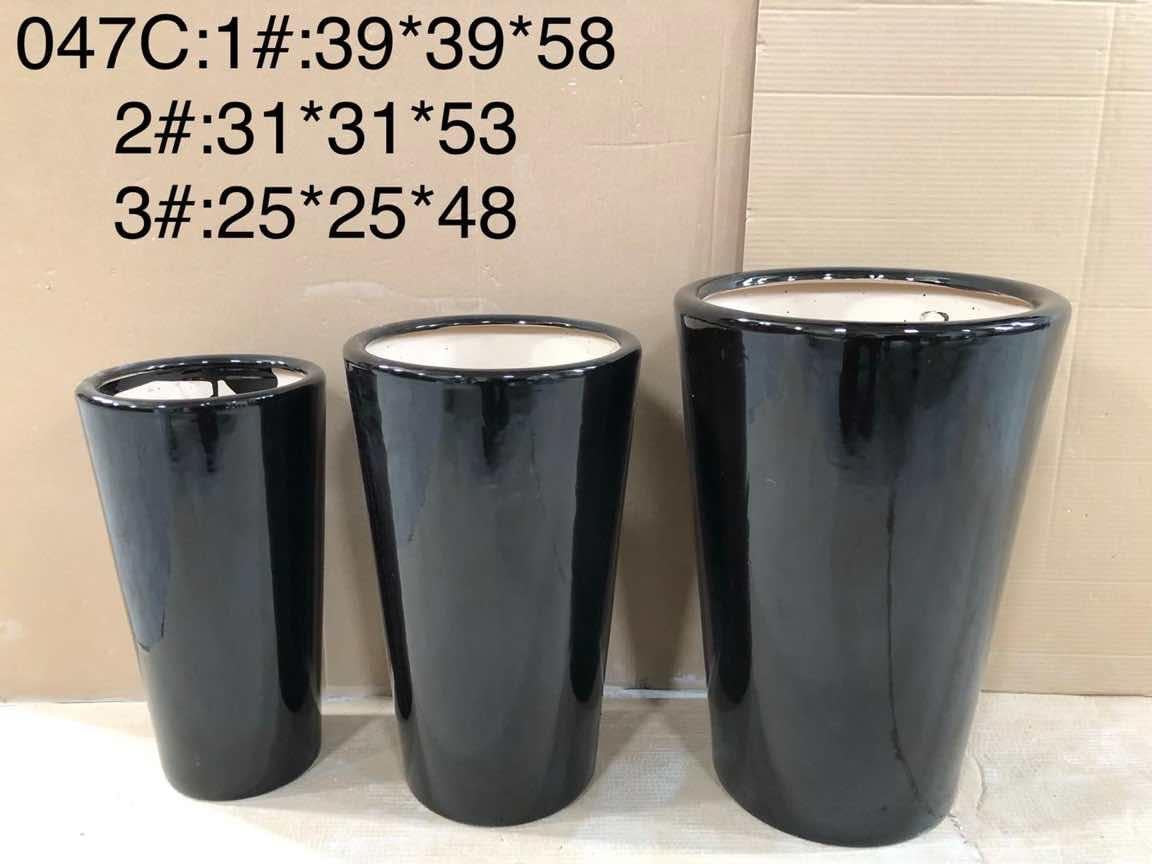 Glossy-Black Cone Ceramic pot - PlantmartUAE.com